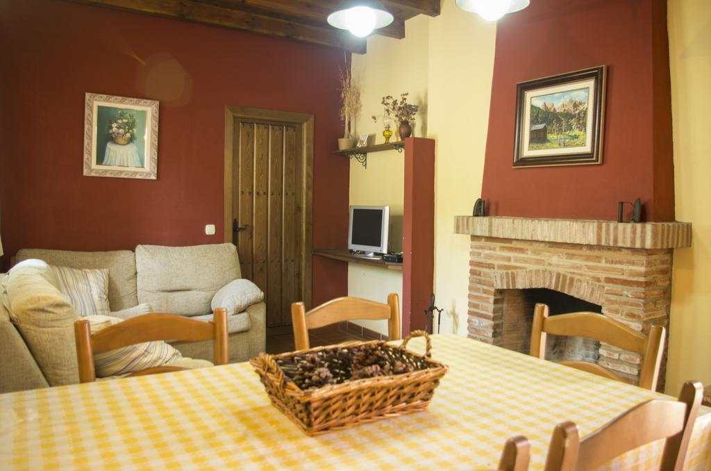 Villa Rural Montes Málaga: Lagar Don Sancho Habitación foto